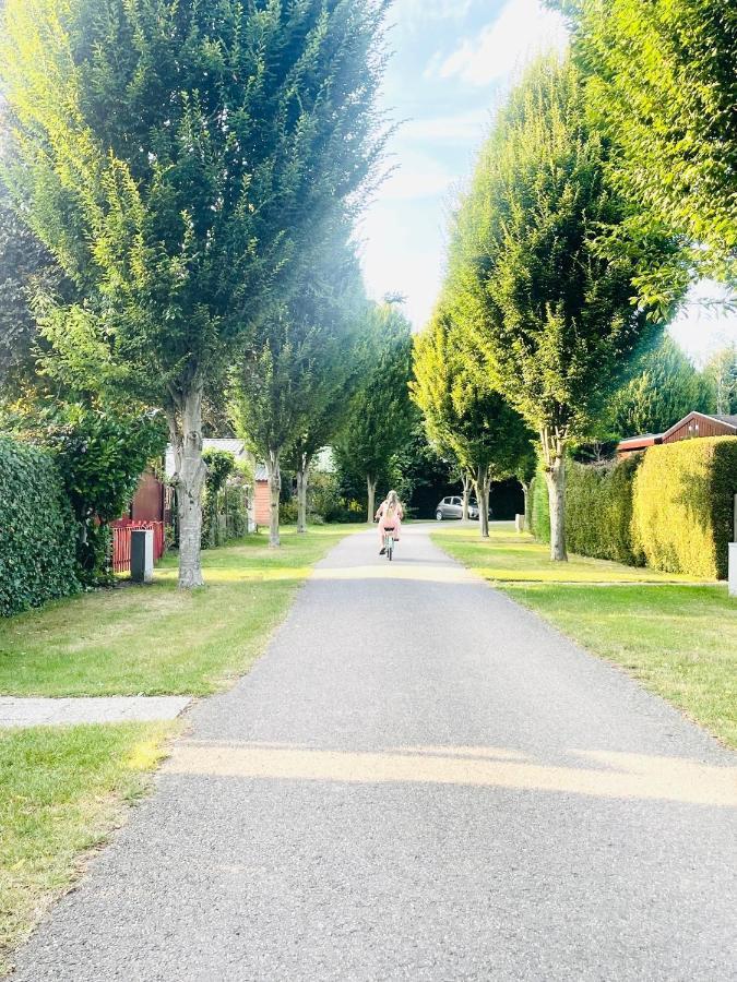 Recreatiepark De Markplas Opheusden Bagian luar foto